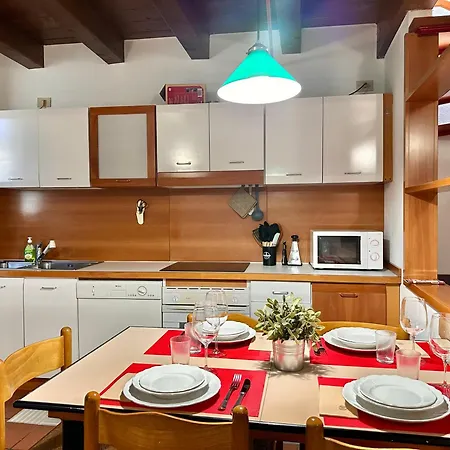 Ascorti Home- & Centre Apartament