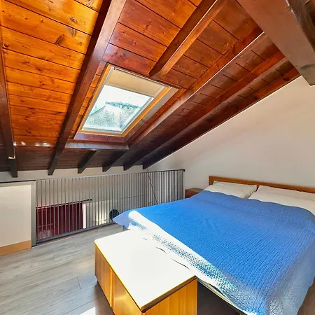 Ascorti Home- & Centre Apartament Gravedona